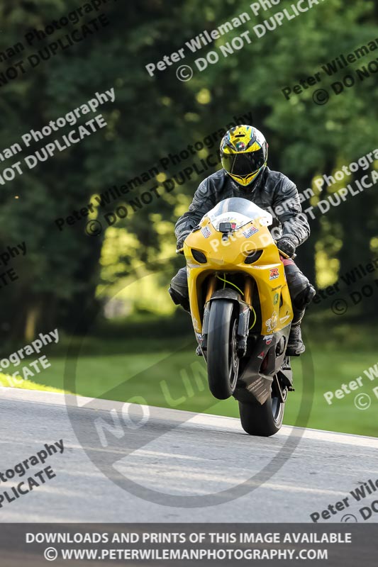 cadwell no limits trackday;cadwell park;cadwell park photographs;cadwell trackday photographs;enduro digital images;event digital images;eventdigitalimages;no limits trackdays;peter wileman photography;racing digital images;trackday digital images;trackday photos